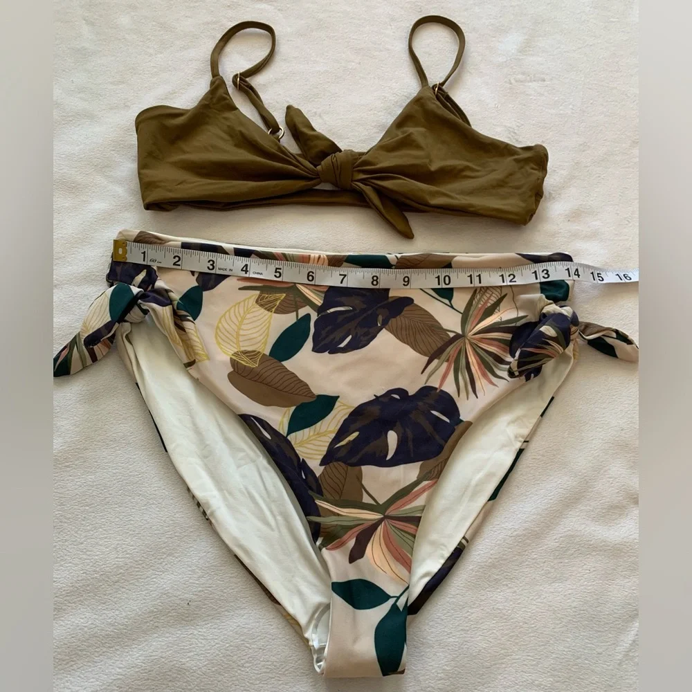 New L*Space Set Flashback Bikini Top and Bummin' Bikini Bottom Large/X-Large